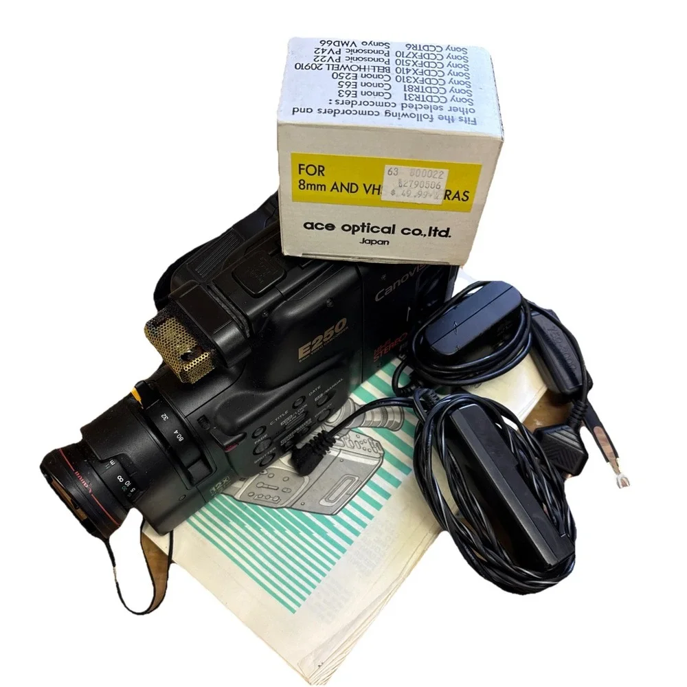 Canon E250 8mm Video Camcorder Canovision 8 Hi-fi Stereo - Untested - As-is
